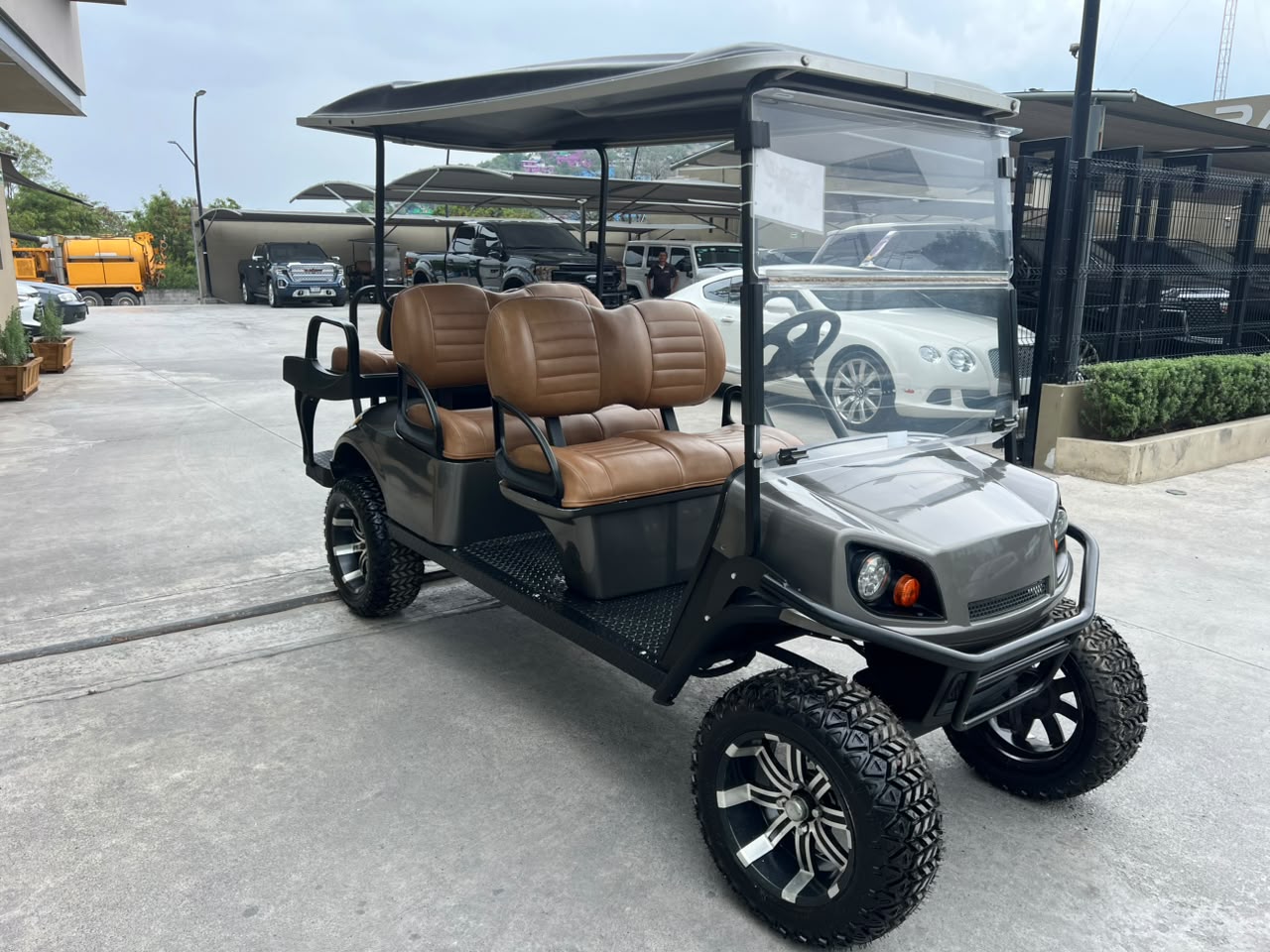 E-Z-GO Shuttle Express L6 72V Elite Lithium